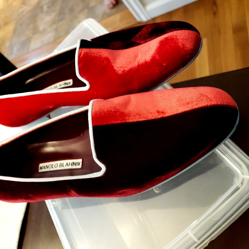 Red Velvet Flats